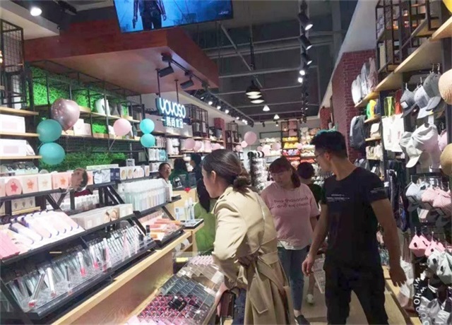 YOYOSO韓尚優(yōu)品云南羅平店盛大開業(yè)，開啟彩云之南潮流生活新篇章